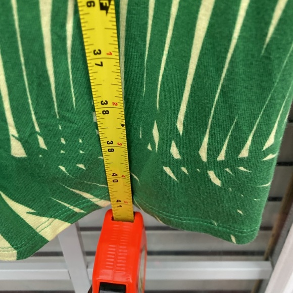 Green Leaf Print Dress - Picture 13 of 13